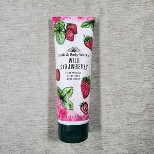 Bath and Body Works WILD STRAWBERRY Ultra Shea Body Cream ~ 8 fl.oz.